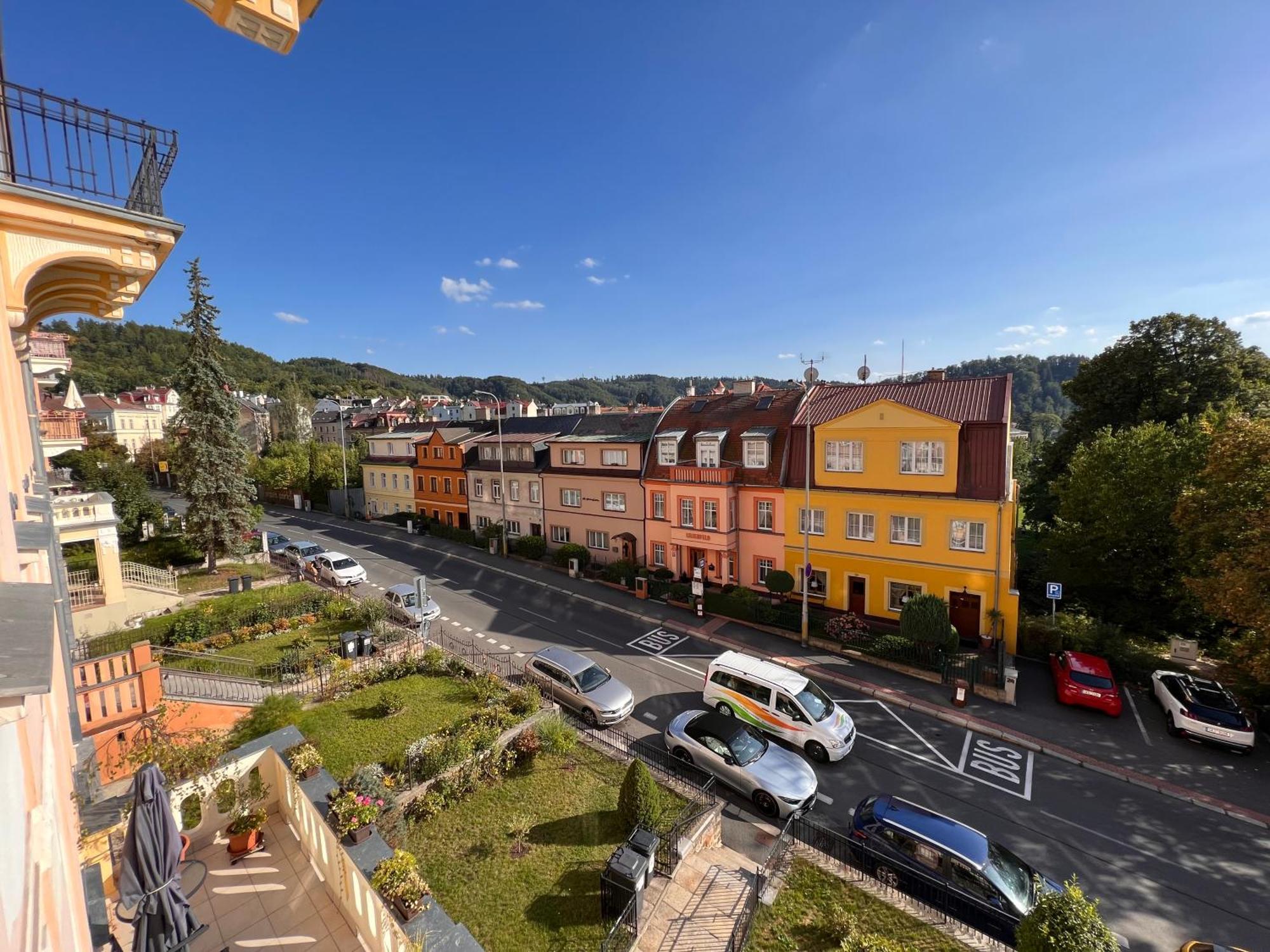 Jurincom Apartments Na Vyhlidce 카를로비바리 외부 사진