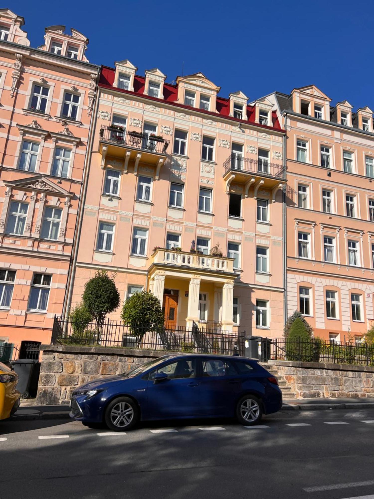 Jurincom Apartments Na Vyhlidce 카를로비바리 외부 사진